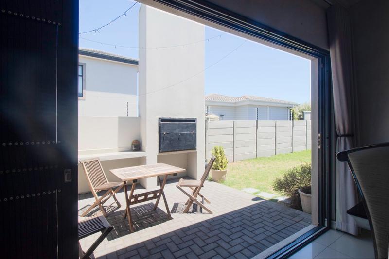 3 Bedroom Property for Sale in Parklands North Western Cape